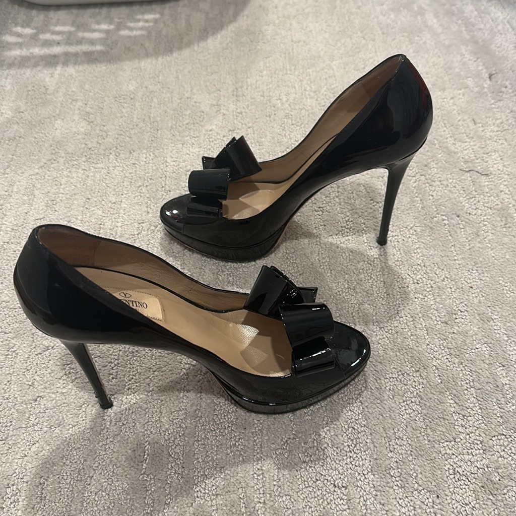 Valentino Garavani Black Patent Leather Bow Peep-Toe Pumps